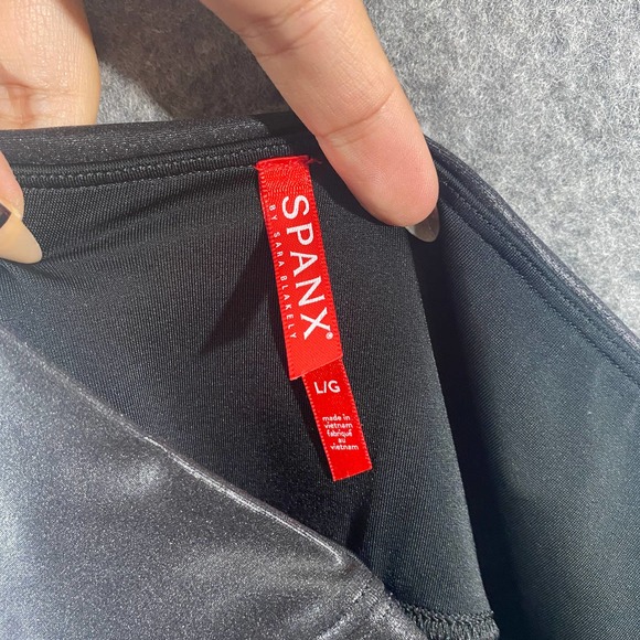 SPANX Black Quilted Leggings - Picture 8 of 15